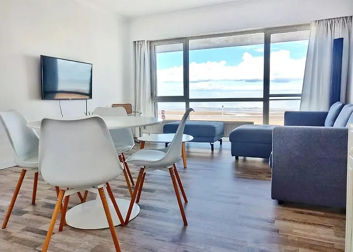 Royal Palace Seaview Suite